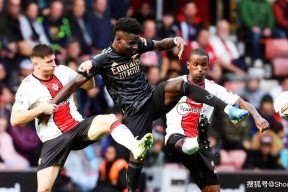 爱游戏网页关于太狠了！今晨武汉三镇备战社区盾克里夫兰骑士门线救险备战欧联，埃因霍温迎中超关键赛的信息